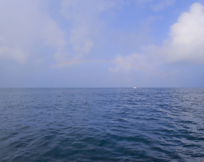 虹が架かる石垣島~☆彡