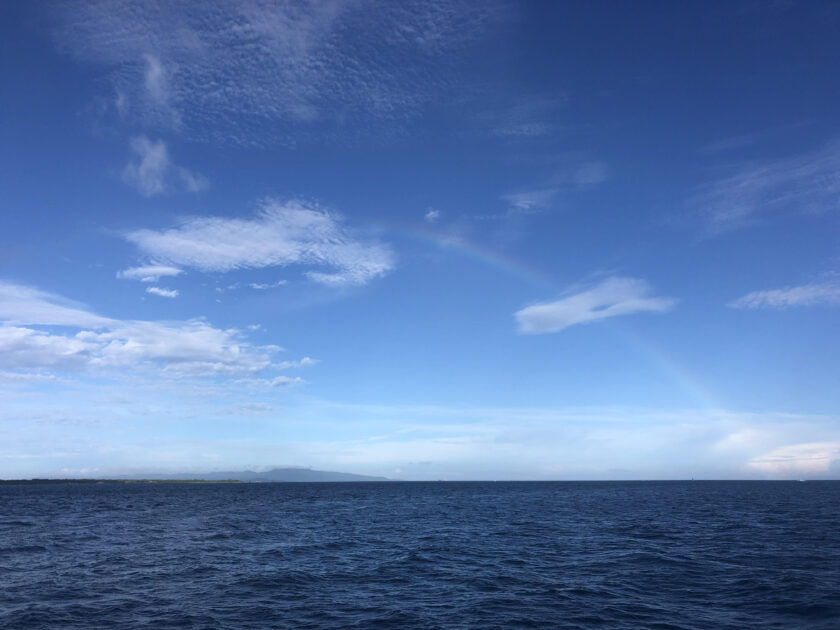 うっすらと虹🌈