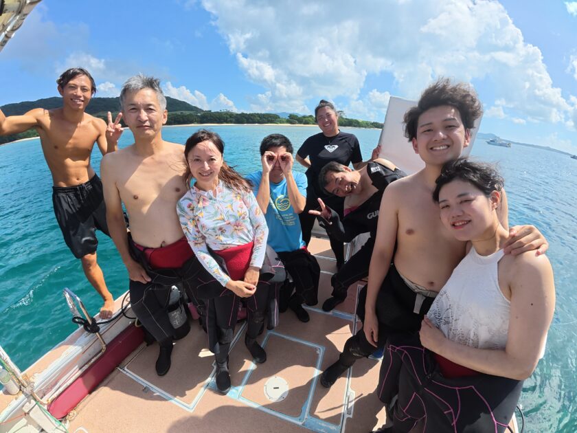 3枚のマンタがホバリング～