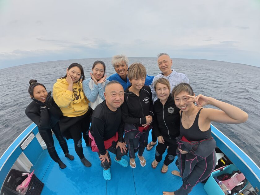 白いミッキーマウス